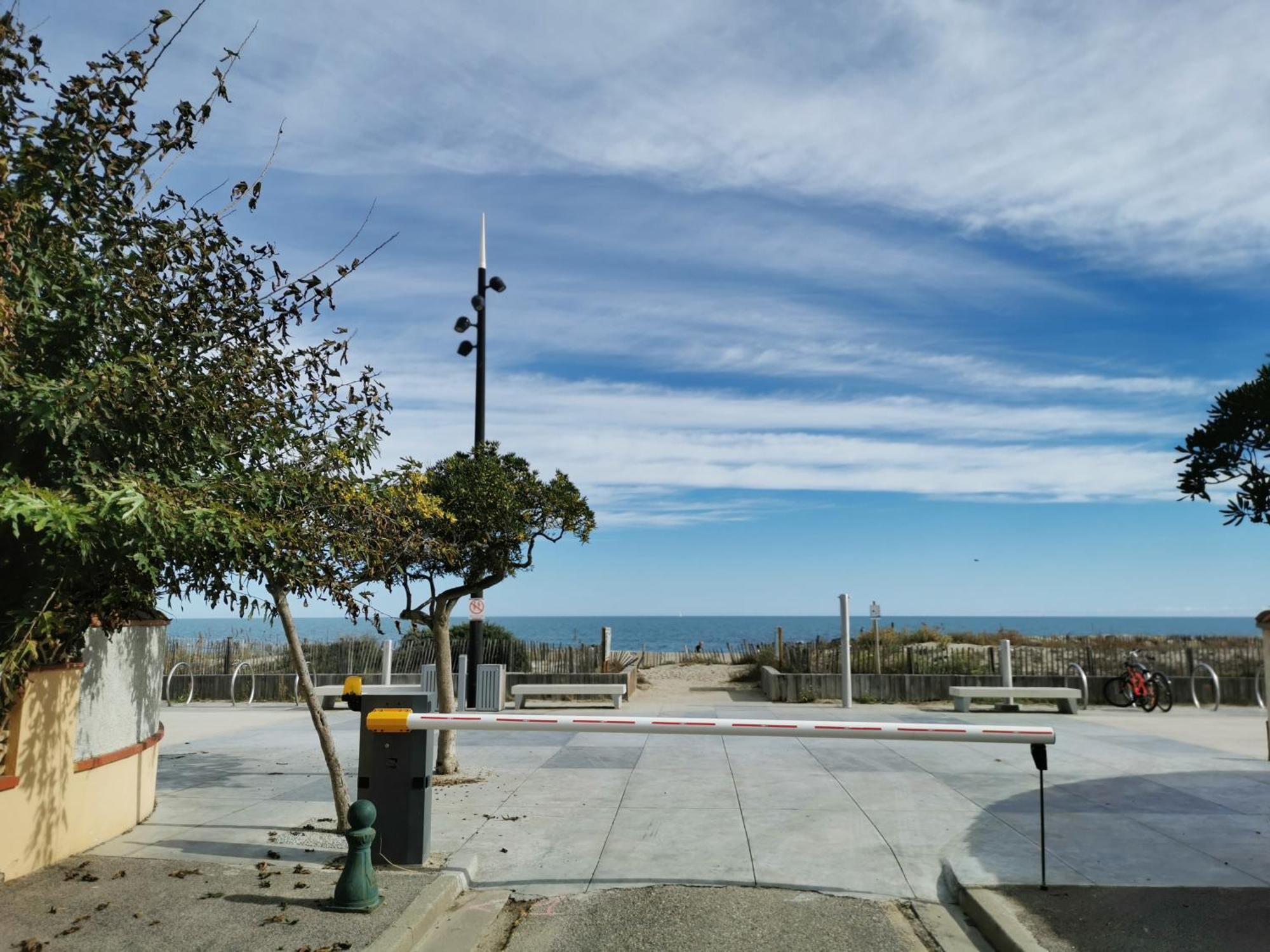 Appartement Refait A Neuf, Climatise Avec Vue Mer Et Montagne, Avec Place De Parking Privative Saint-Cyprien  Eksteriør bilde